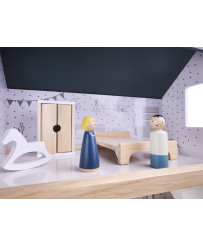 Wooden doll house + furniture 80cm